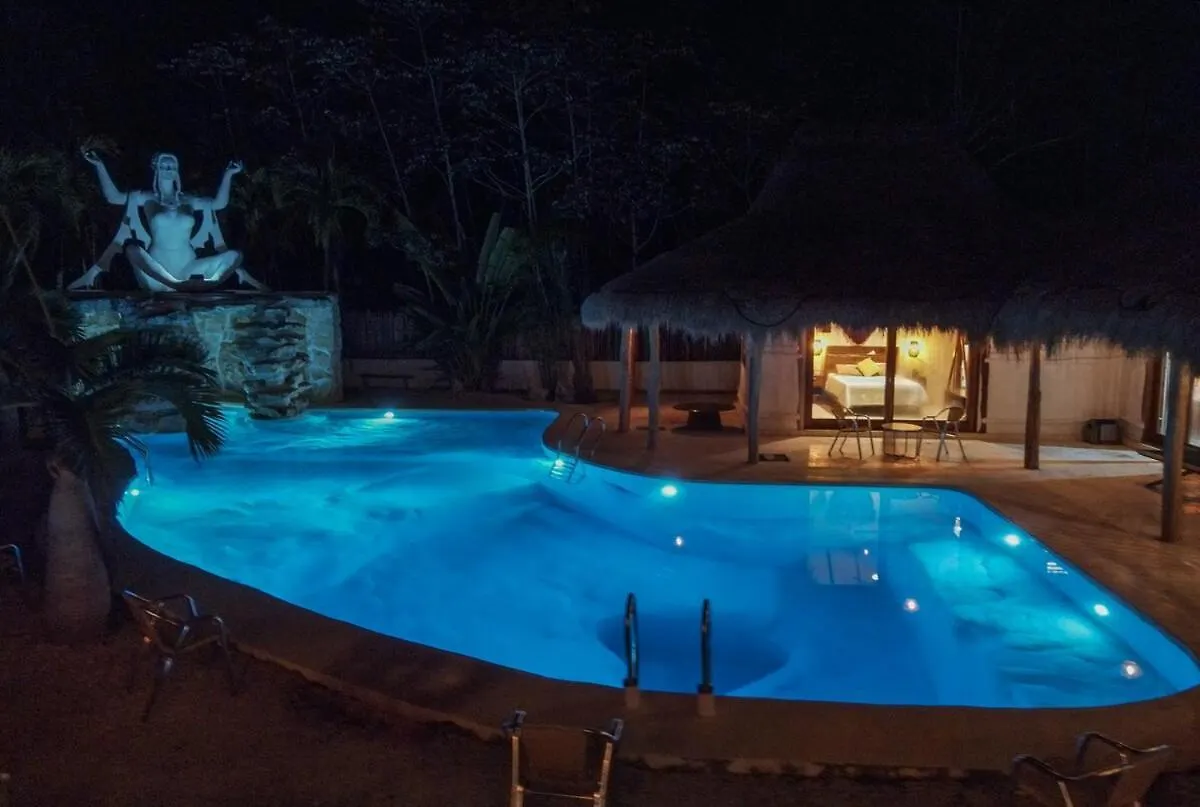 Kasa Uh May-Tulum Francisco Uh May Vila