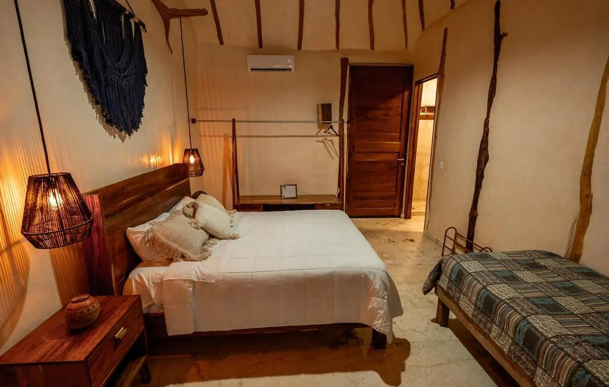 Kasa Uh May-Tulum Francisco Uh May Vila