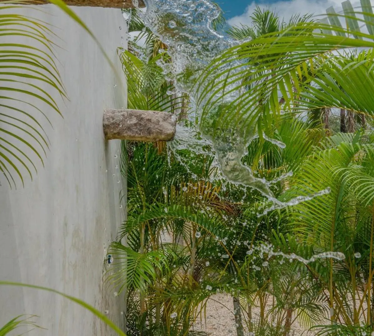 Kasa Uh May-Tulum Francisco Uh May Vila