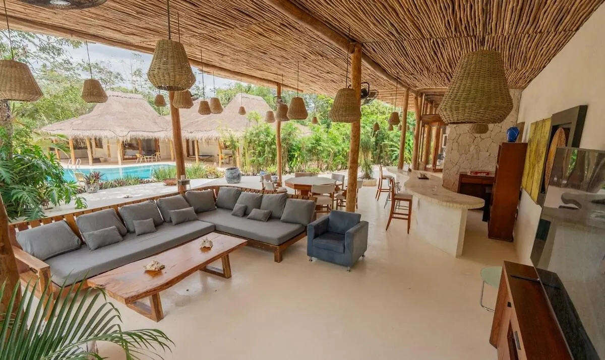 Kasa Uh May-Tulum Francisco Uh May Μεξικό